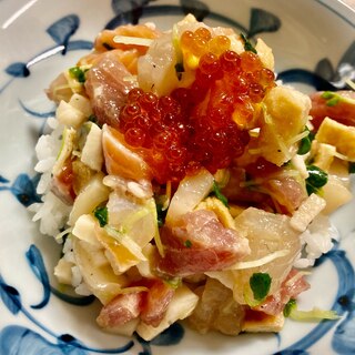 2WAYで味わえる☆韓国風海鮮丼